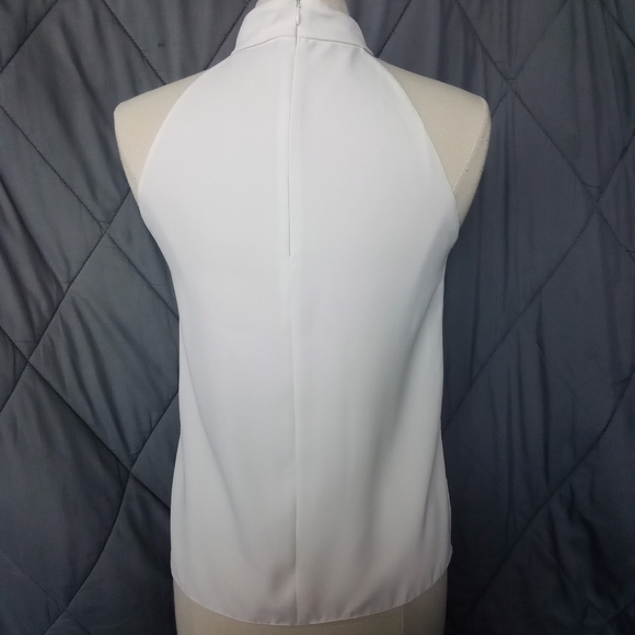 Women's Zara Sleeveless Mock Neck Split High Low Hem Zipper Back White Blouse - Picture 4 of 12